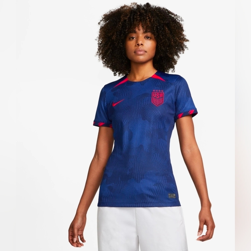 NWT $95 Nike USA Women Soccer Futbol Jersey Slim Fit Navy Medium